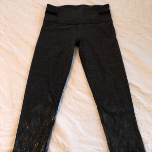 Lululemon Capri limited edition leggings
